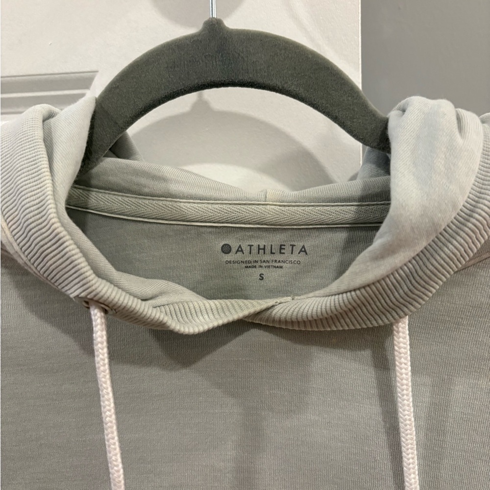 Athleta Womens Sage Green Pullover Hoodie Sweater